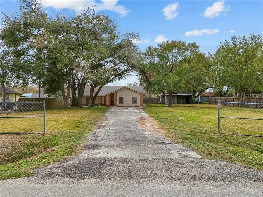 537 Keith Avenue, Pasadena, TX 77504 - Image #2