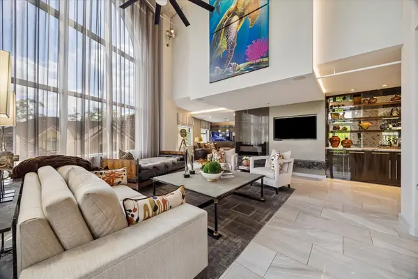 6007 Memorial Drive #304, Houston, TX 77007