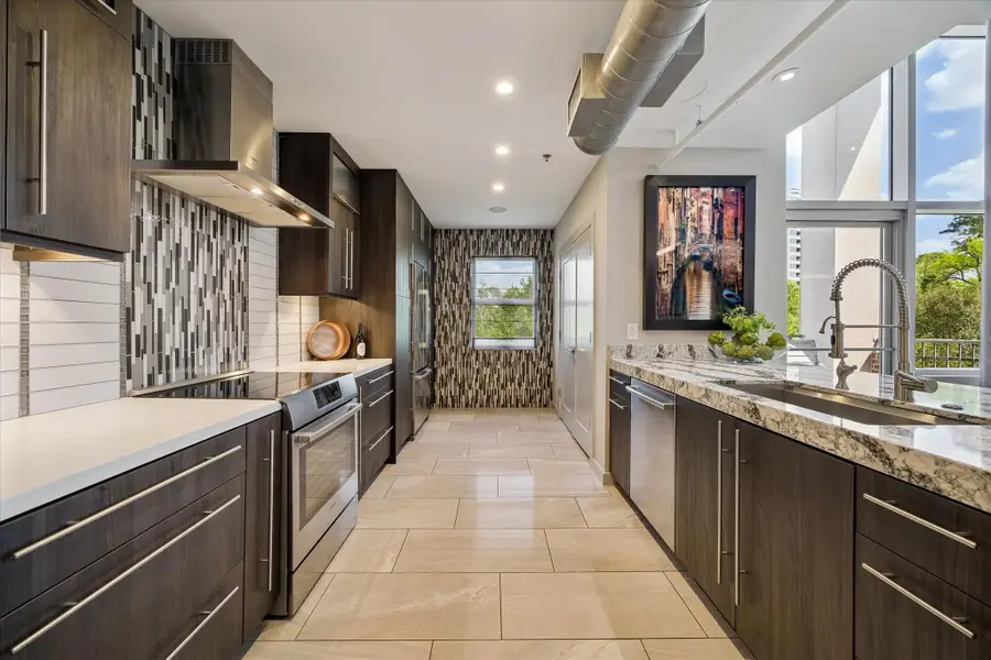 6007 Memorial Drive #304, Houston, TX 77007 - #3