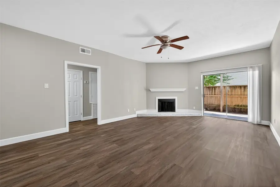 9707 Richmond Avenue #75, Houston, TX 77042 - Image #2