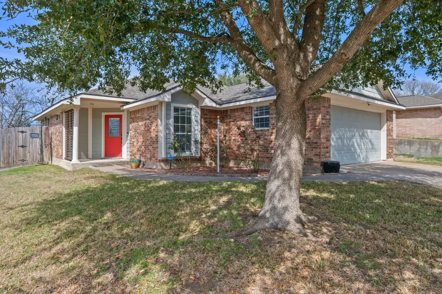 501 Riggs Street, Brenham, TX 77833 - #2