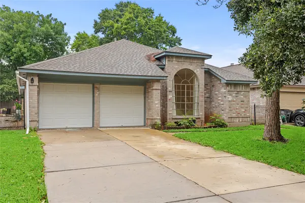 1318 Roundstone Drive, Richmond, TX 77406