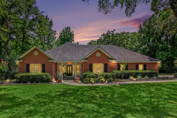 8911 Diamante Drive, Magnolia, TX 77354