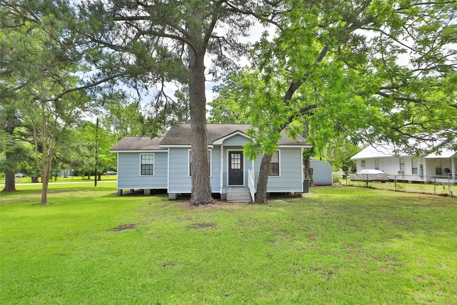 18419 Buddy Riley Boulevard, Magnolia, TX 77354 - Image #3