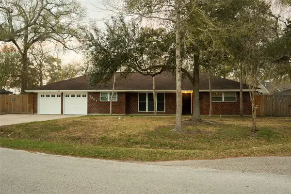 2921 Oak Drive, Dickinson, TX 77539