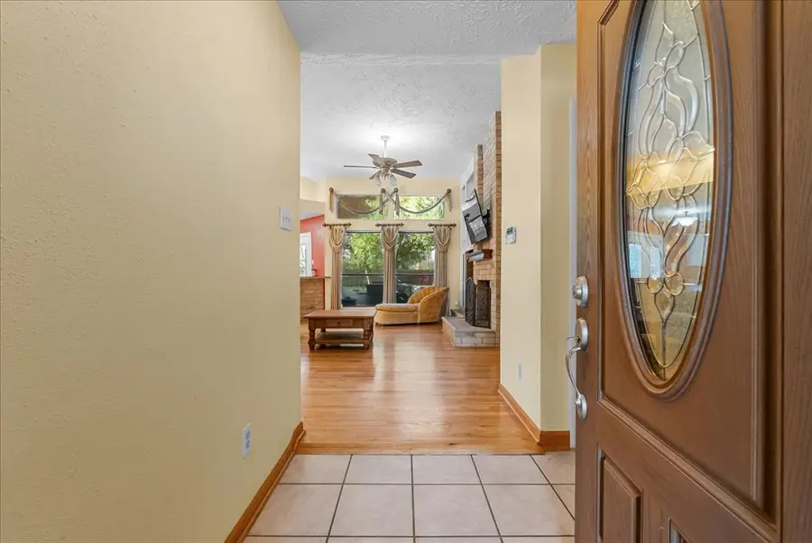 4422 Glen Avon Drive S, Pasadena, TX 77505 - #2
