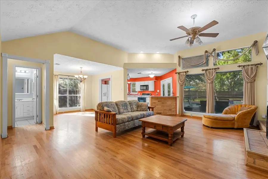 4422 Glen Avon Drive S, Pasadena, TX 77505 - #3