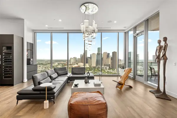 1711 Allen Parkway #3302, Houston, TX 77019