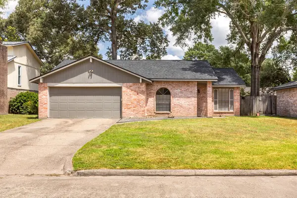 2751 Longleaf Pines Drive, Houston, TX 77339