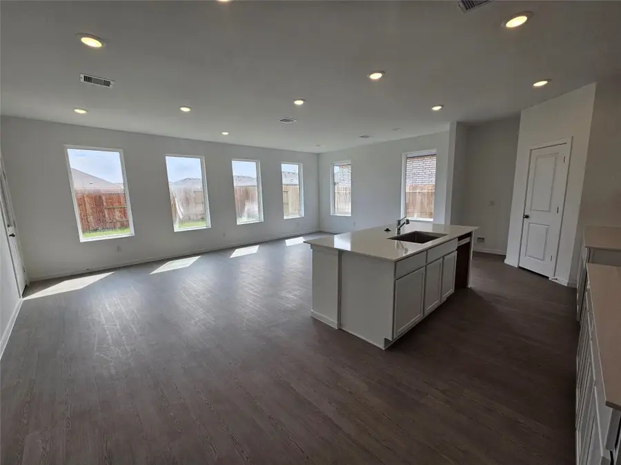 3005 Paradise Capri Drive, Katy, TX 77493 - Image #3