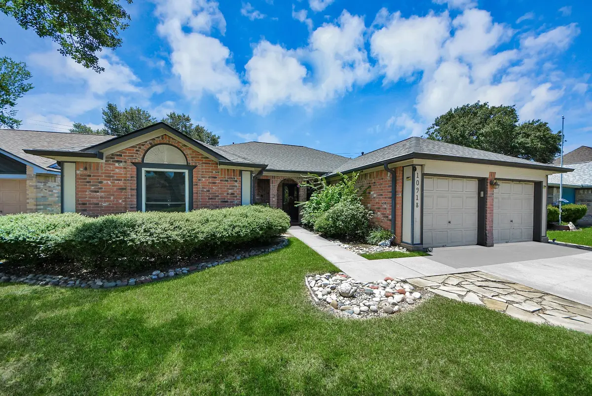 10918 Mulberry Court, La Porte, TX 77571 - #1
