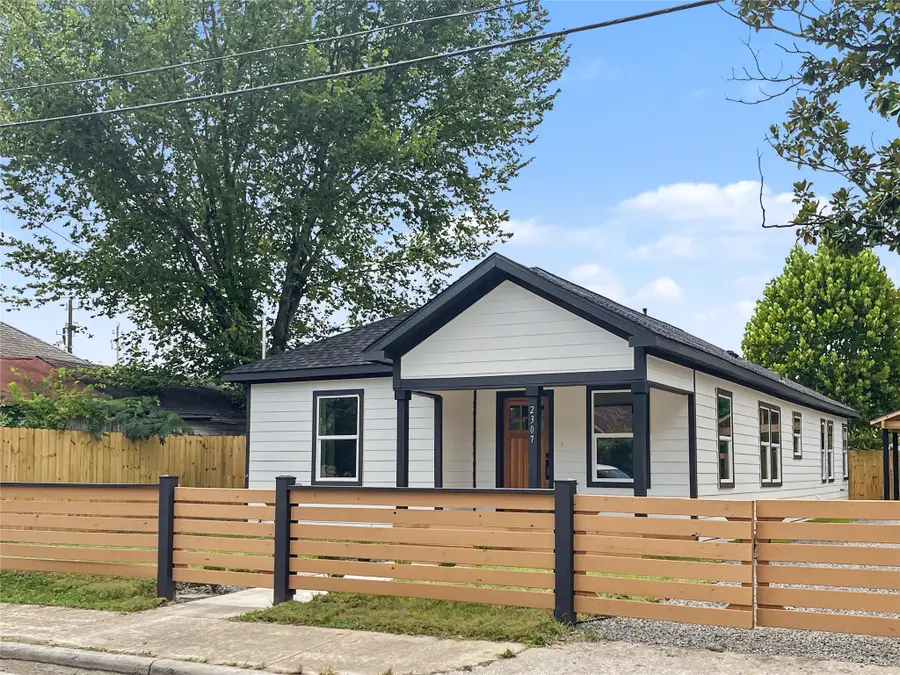 2307 Chestnut Street, Houston, TX 77009 - #2