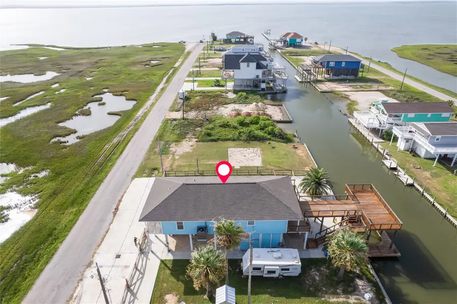 708 Dolphin Dr, Freeport, TX 77541 - #2