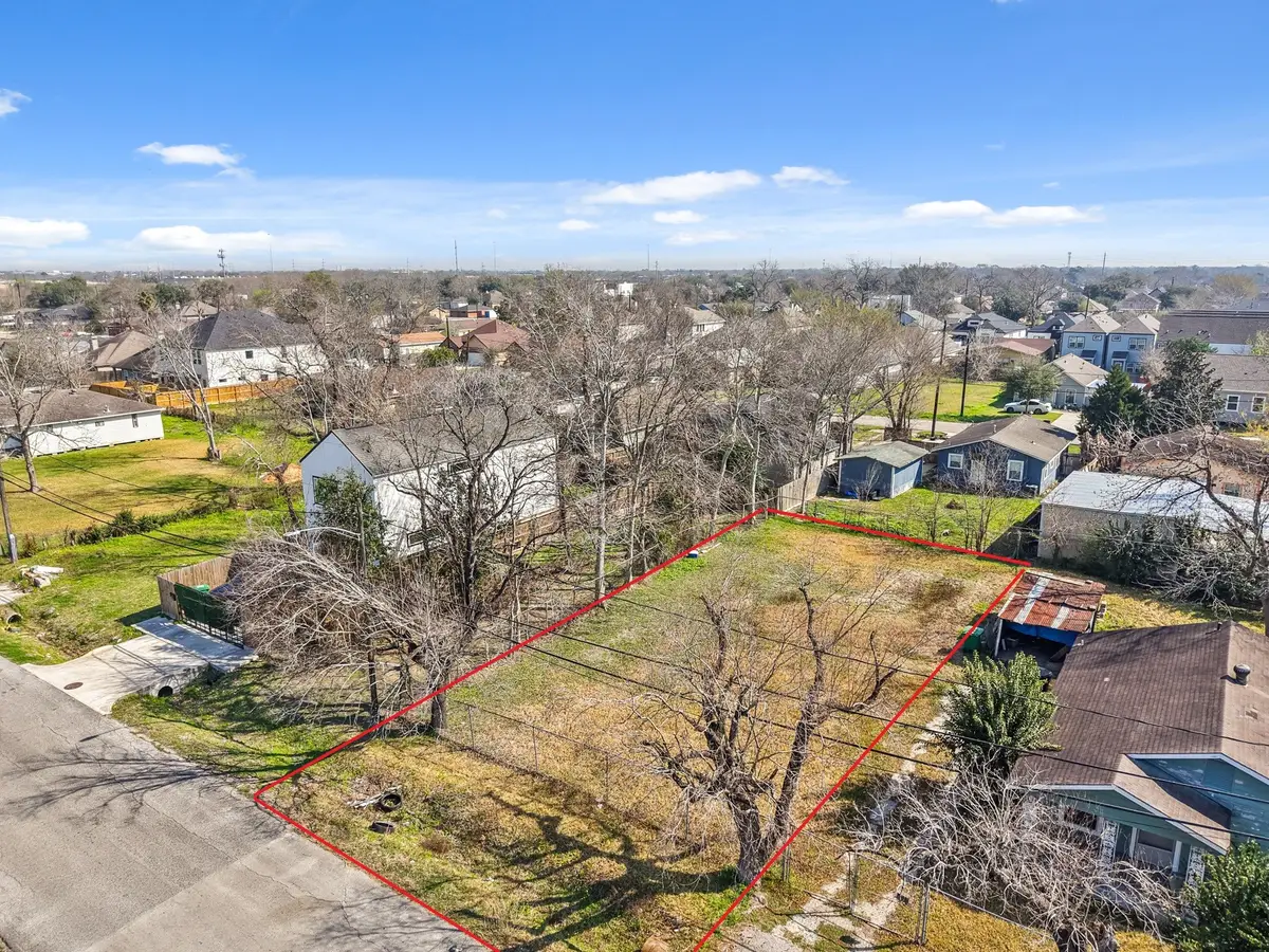 8133 Canyon Street, Houston, TX 77051 - #1