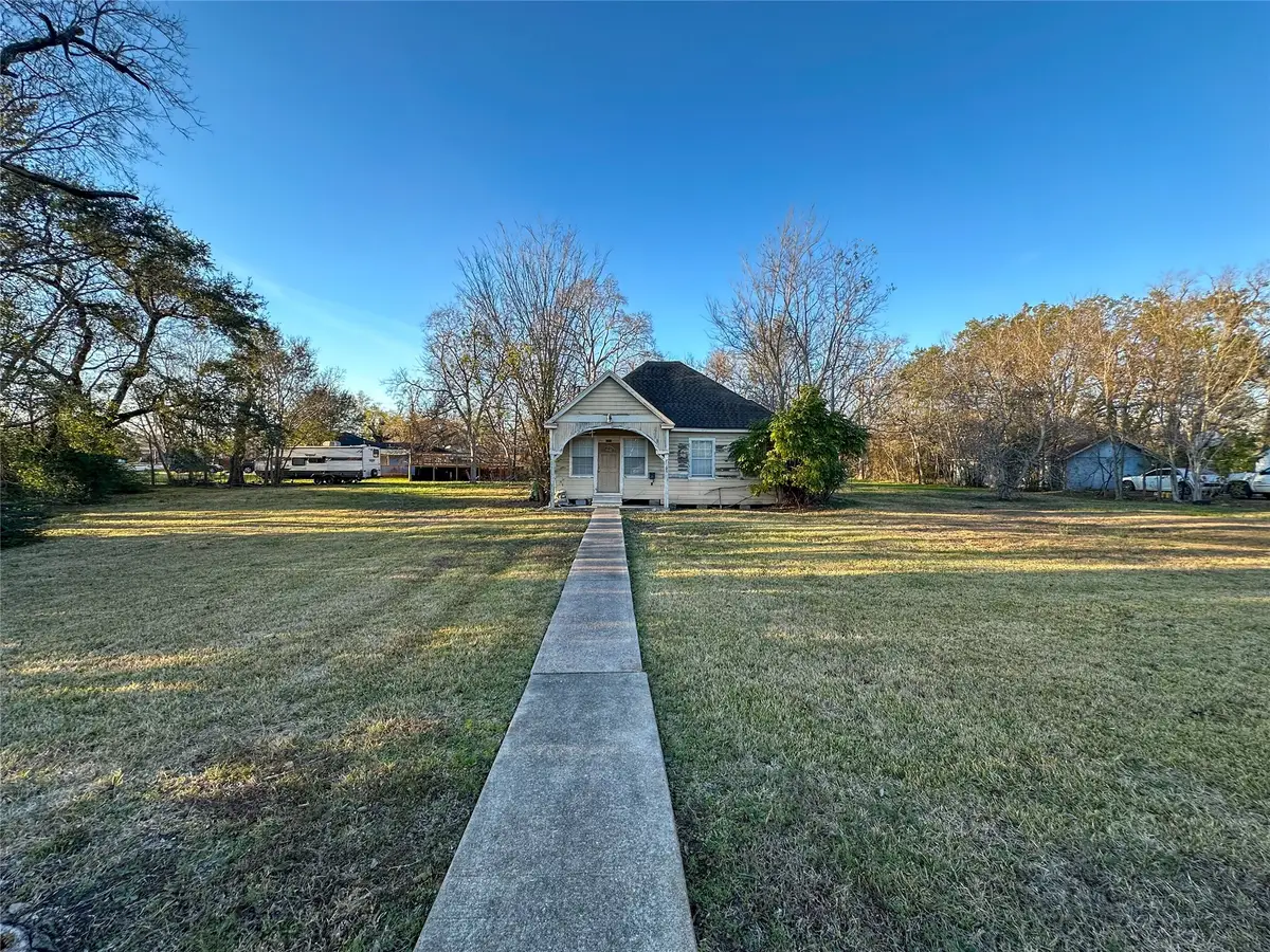 7205 Ashburn Street, Houston, TX 77061 - Image #1