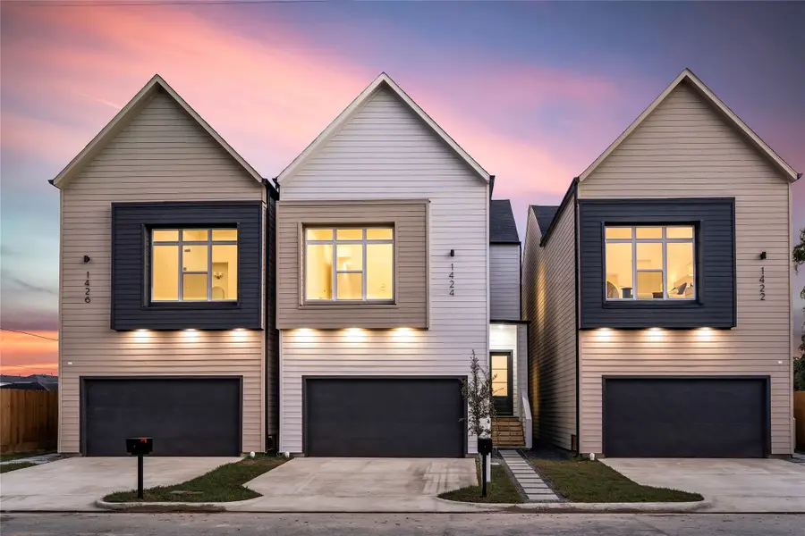 1424 E 33rd Street, Houston, TX 77022 - #2
