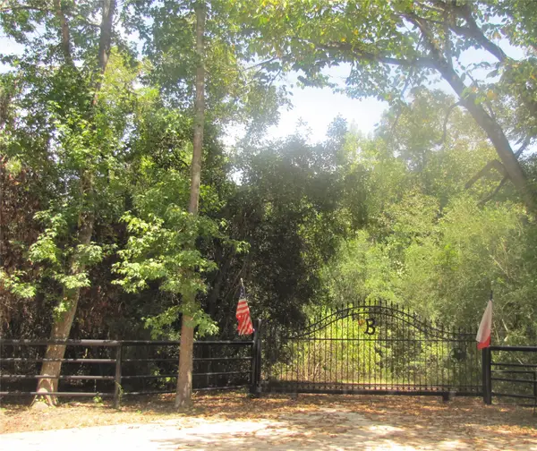 000 Tree Farm Rd, Magnolia, TX 77354
