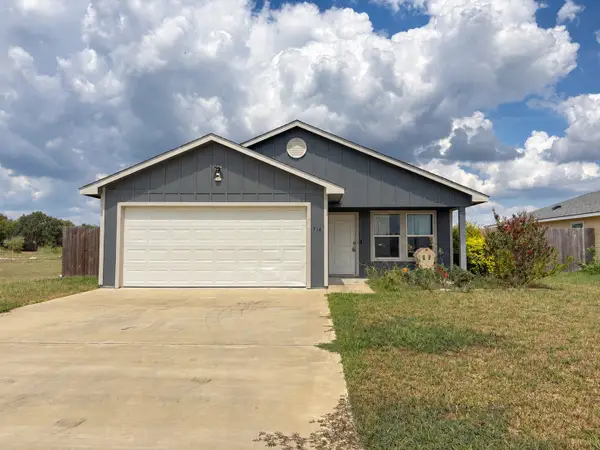 714 Flycatcher Drive, Palacios, TX 77465