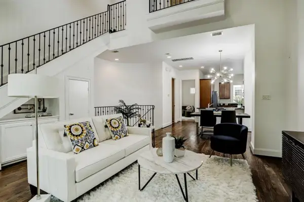 1903 Summer Street, Houston, TX 77007