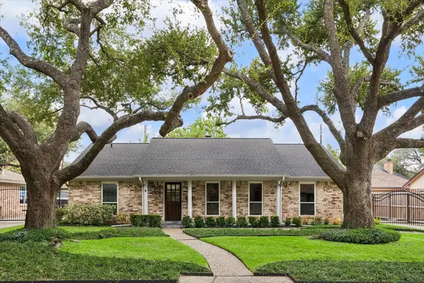 2444 Brookmere Drive, Houston, TX 77008