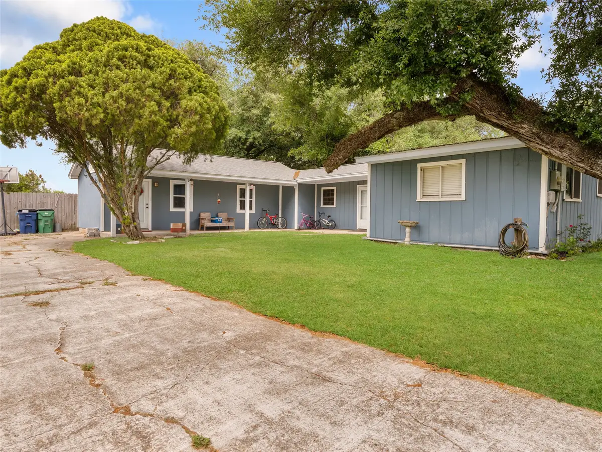 2703 Duncan Drive, Oyster Creek, TX 77541 - #1