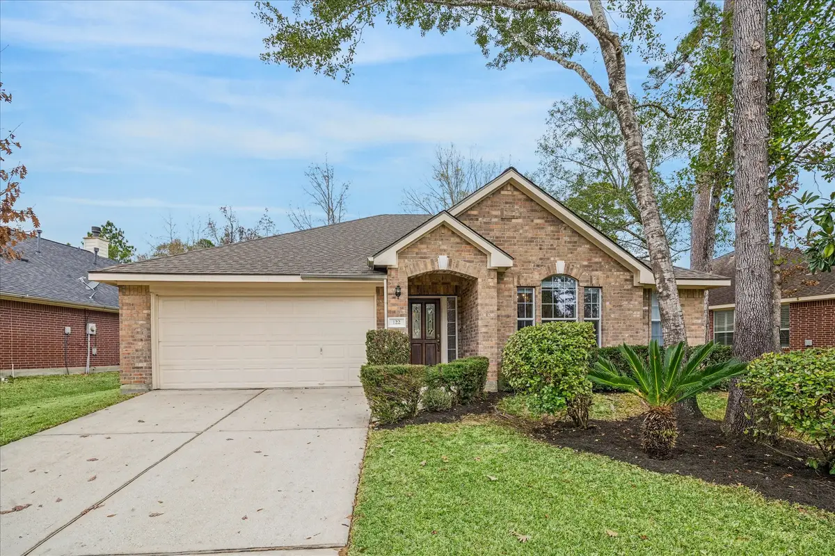 122 S Abram Circle, The Woodlands, TX 77382 - Image #1