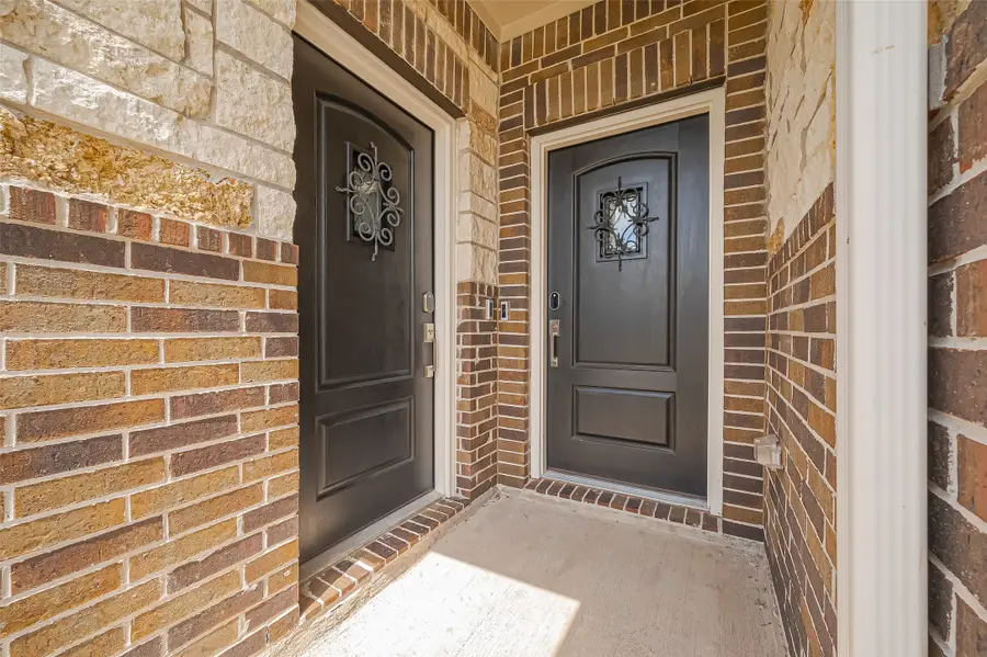 1415 Stuart Run Drive, Richmond, TX 77469 - Image #2