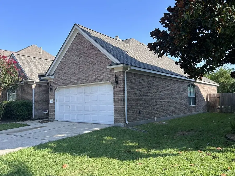 11111 Sprucedale Court, Houston, TX 77070 - Image #2