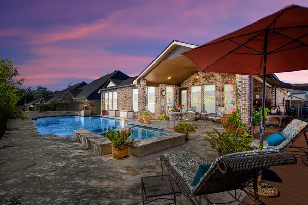 1075 Lakemont Bend Lane, Pinehurst, TX 77362