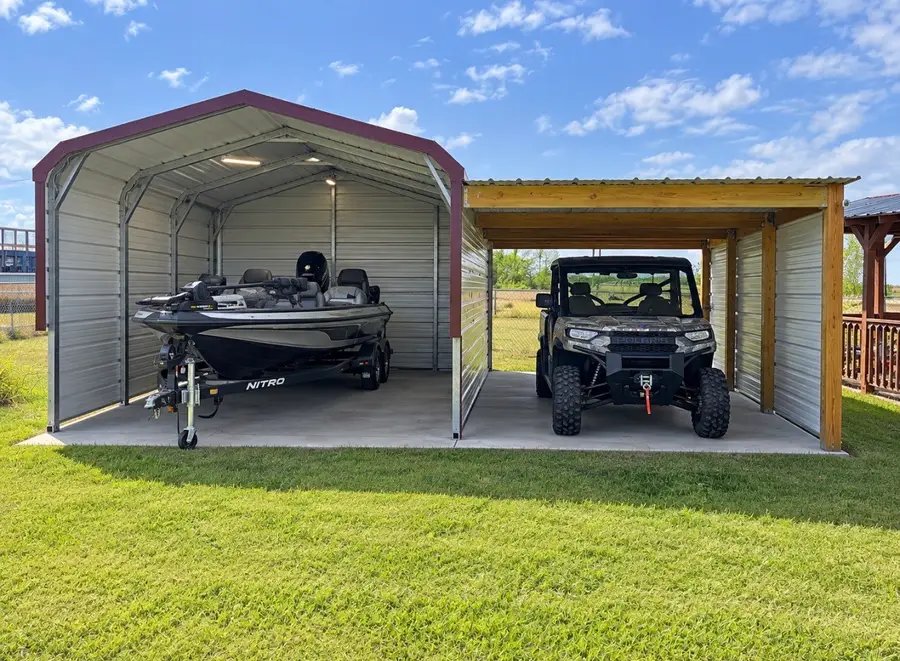 1646 County Road 477, Palacios, TX 77465 - #2