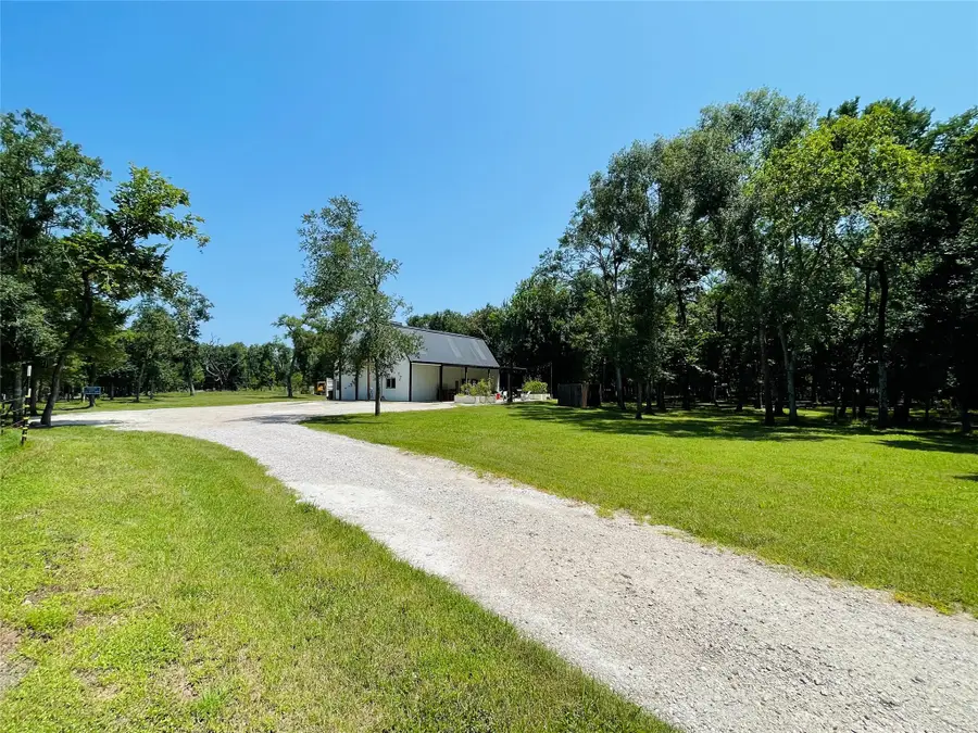 416 County Road 28, Angleton, TX 77515 - #2