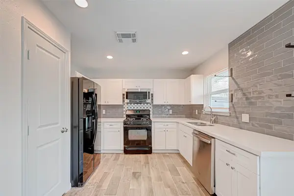 3309 Cedarcrest Drive, Pasadena, TX 77503