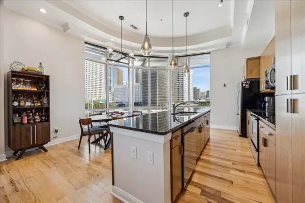 300 St Joseph Parkway #412, Houston, TX 77002