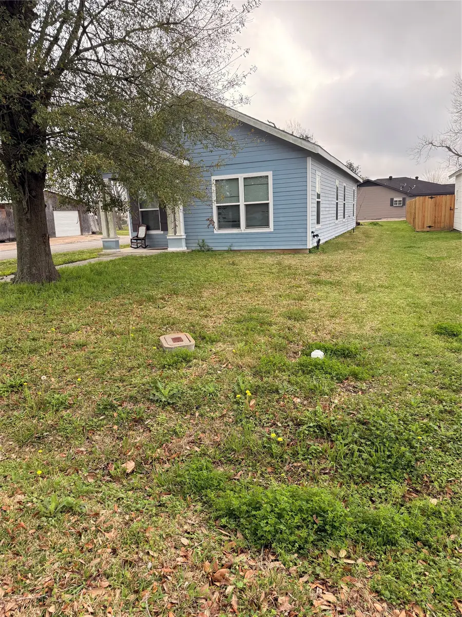 603 Boston Avenue, Nederland, TX 77627 - #2