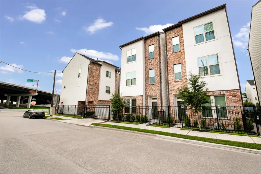 710 Clark Street, Houston, TX 77020 - #2