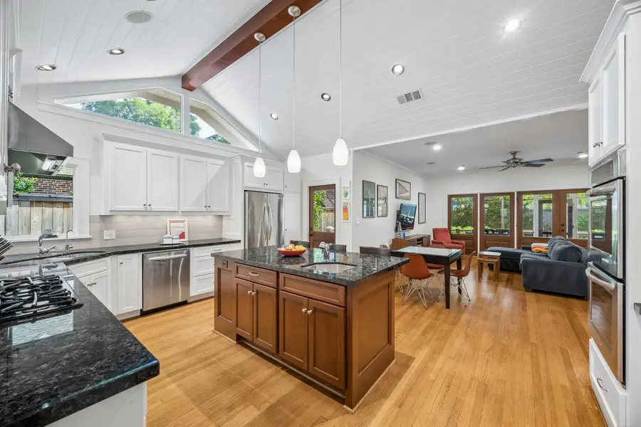 916 Arlington Street, Houston, TX 77008 - #2