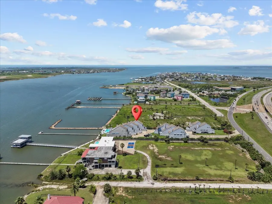 8111 Broadway Street #4, Galveston, TX 77554 - #2
