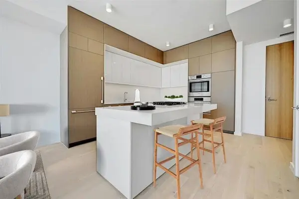 313 W 17th Street #1903, Austin, TX 78701