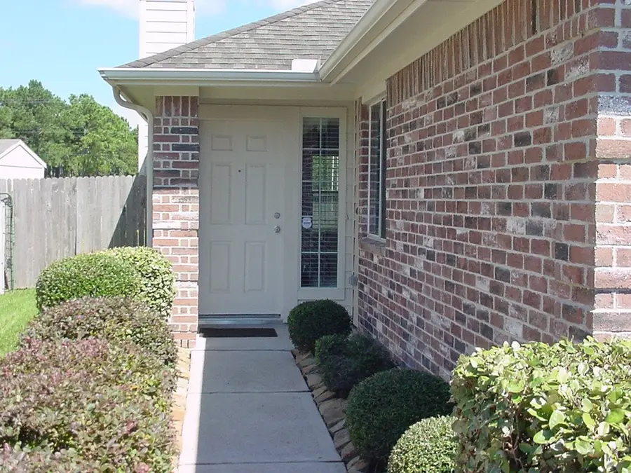 4023 Bentwood Circle, Dickinson, TX 77539 - Image #2