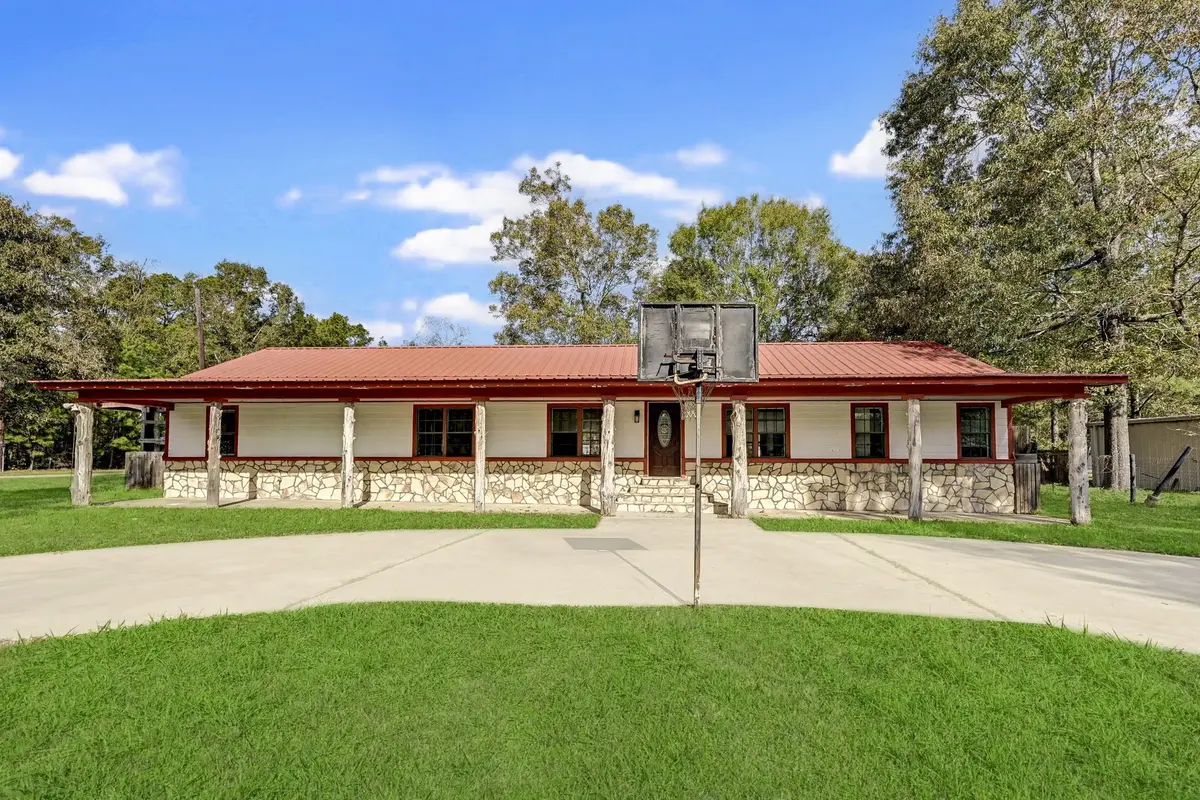 858 Big Hawg Dr, Trinity, TX 75862 - #1