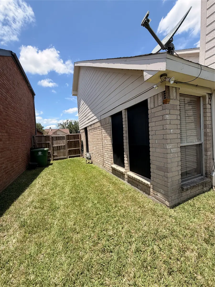 8518 Scenic Green Drive, Houston, TX 77088 - #3