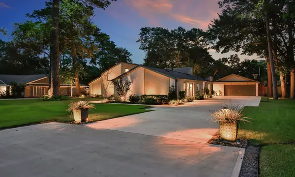 11918 Beverly Drive, Houston, TX 77065