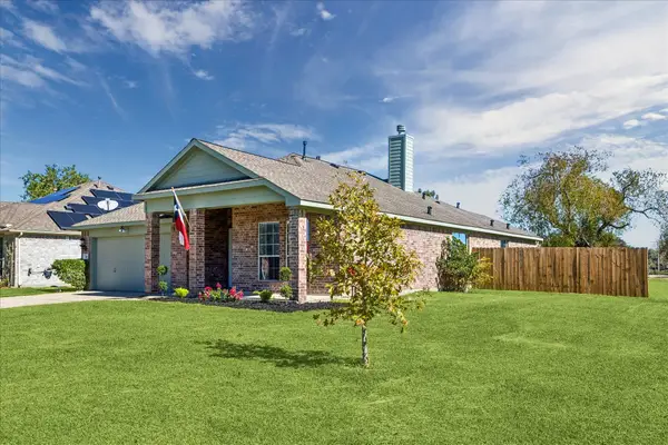 216 Seacrest Boulevard, League City, TX 77573