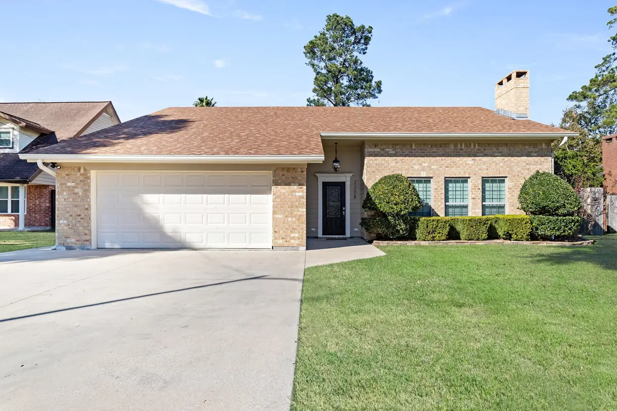 2208 Spring Oak Lane, Orange, TX 77632 - Image #1