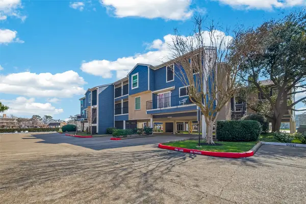 18515 Egret Bay Boulevard #1302, Houston, TX 77058