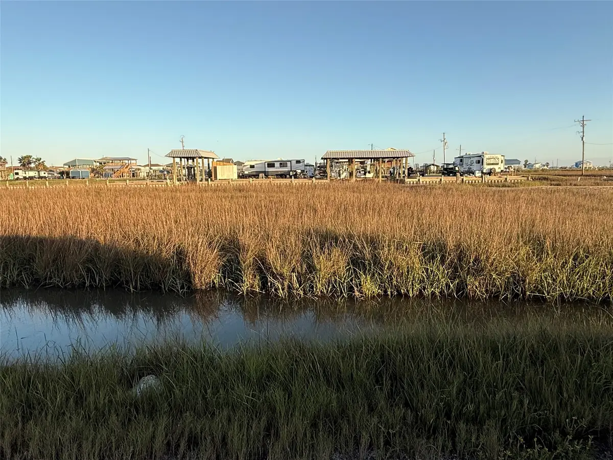 1110 Egret Point, Crystal Beach, TX 77650 - #1