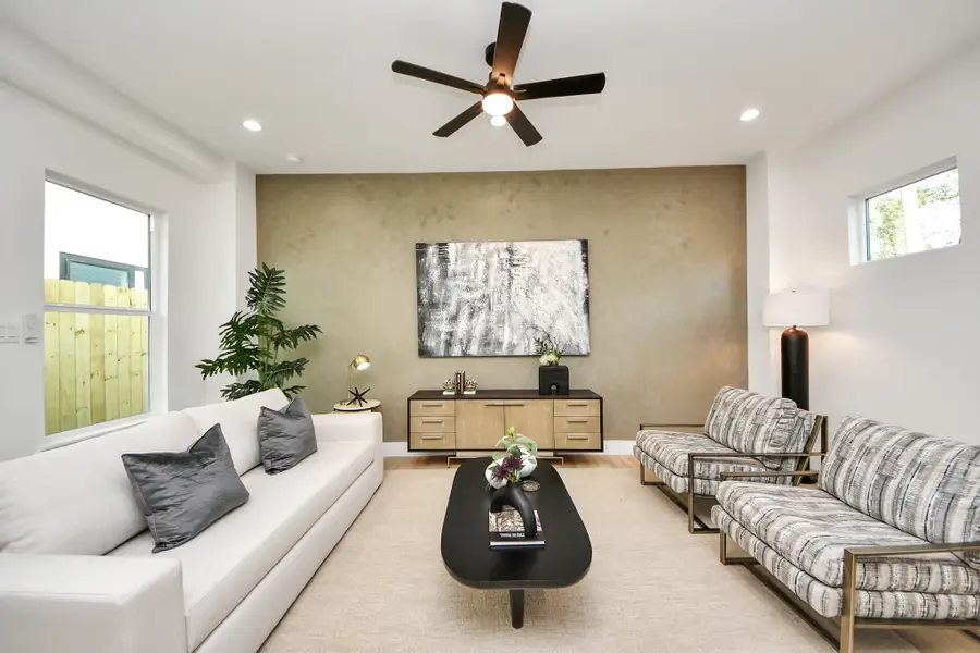 7911 Lynette Street, Houston, TX 77028 - Image #3