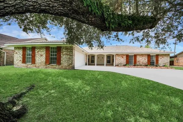 2814 Spyglass Lane, Missouri City, TX 77459