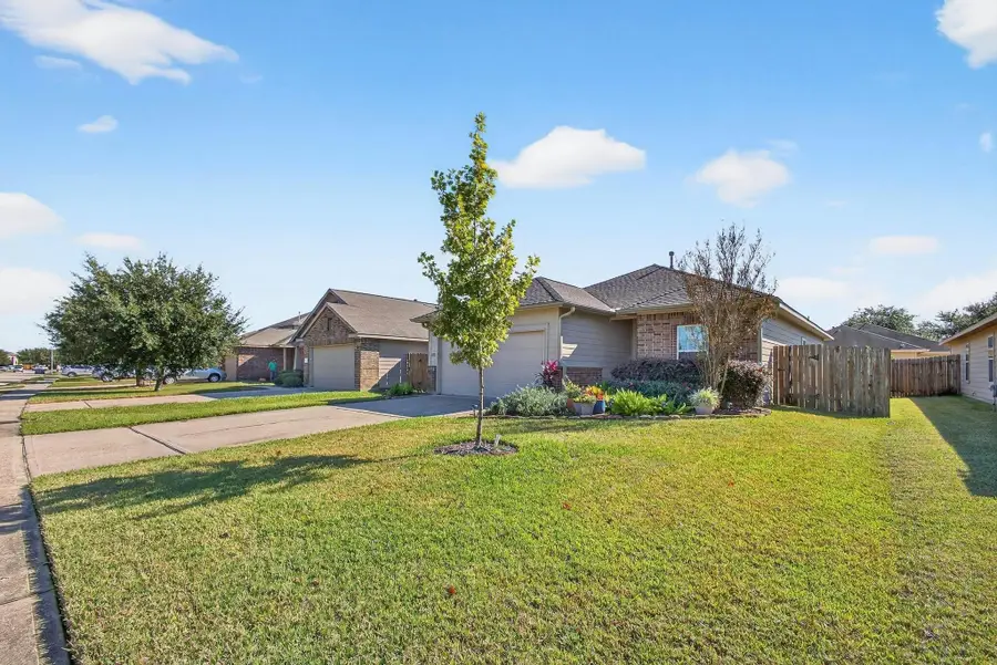 11003 Harston Drive, Tomball, TX 77375 - Image #2