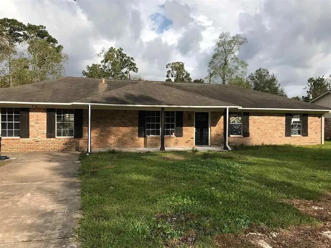 134 Woodlawn Drive, Sour Lake, TX 77659 - #1